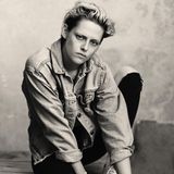 Die verschiedenen Frauen stellen Julia durch ein breites Spektrum an Emotionen und Ausdrucksformen dar.