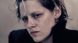 Schauspielerin Kristen Stewart wurde durch die Verfilmung der Vampirroman-Reihe "Twilight" bekannt. Paolo Roversi inszeniert sie als androgyne Julia.