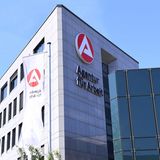 Die Beiträge für die Arbeitslosenverischerung sinken. Befristet bis Ende 2022 fällt der Beitrag um 0,2 Prozentpunkt auf 2,4 Prozent des Bruttolohns.