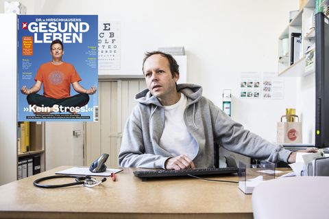 Hausarzt Ole Bonnemeier in seiner Praxis