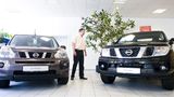 Ab dem 1. Januar 2020 gelten neue Abgas-Richtlinien bei Neuwagen. Neu zugelassene Autos dürfen dann nicht mehr als 95 Gramm CO2 pro Kilometer ausstoßen. Außerdem werden Dienstwagen mit Elektro- oder Hybridantrieb und Fahrräder für den Arbeitsweg steuerlich stärker begünstigt. 