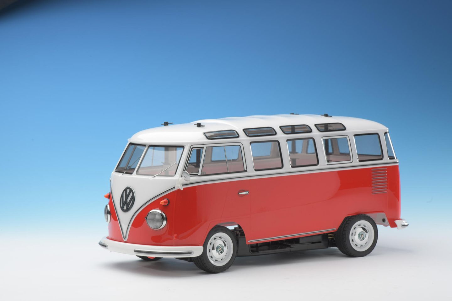 Sieger Kategorie S   RC: Elektro Business  VW Samba Bus in 1:10  Tamiya, Preis: 169,95 Euro