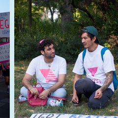 Junger Mann bei einer Demo