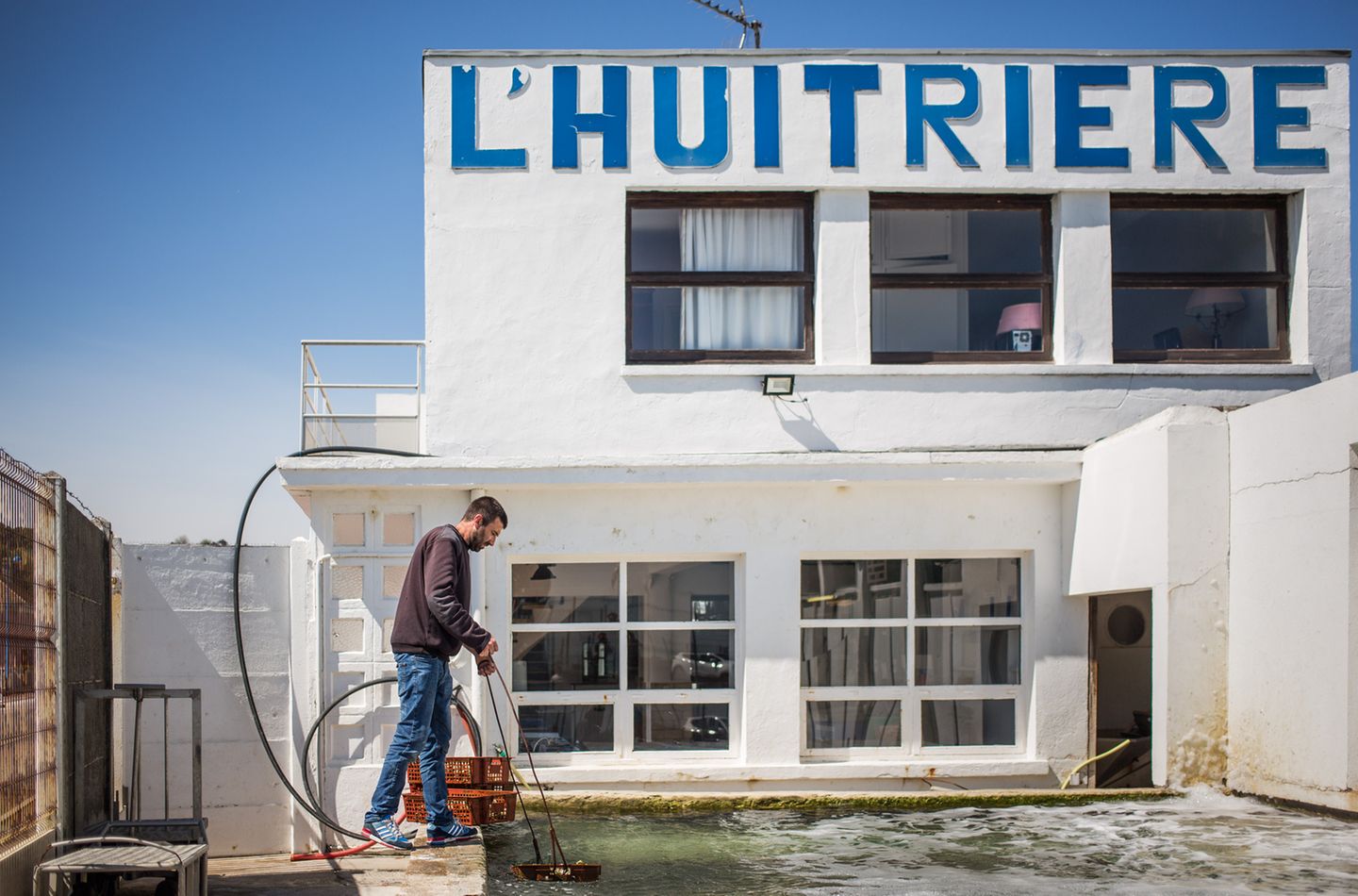 In der L’Huîtrière in Pourville-sur-Mer kaufen Austernliebhaber ihre Objekte kulinarischer Begierde – oder essen sie gleich vor Ort. 