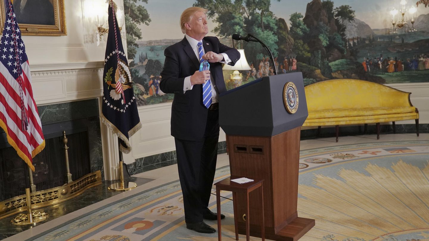 Donald Trump Wasserflasche