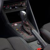 Geschalten wird mit einer Sechsgang-Automatik