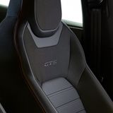 Die Sportsitze sind durchaus bequem