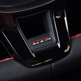 Der Antriebsstrang stammt aus dem Jetta, ist aber sportlicher abgestimmt