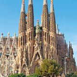 Die Türme der Kirche Sagrada Familia in Barcelona