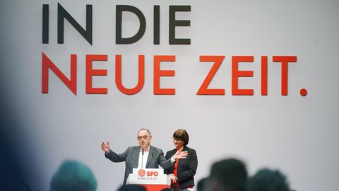 Norbert Walter-Borjans und Saskia Esken, die beiden Bundesvorsitzenden der SPD