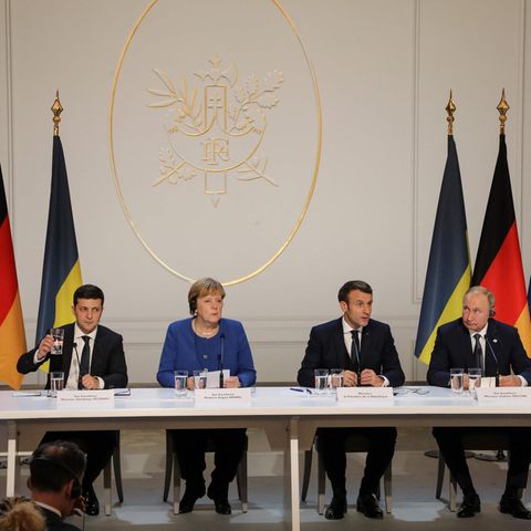 Selenskyj, Merkel, Macron und Putin bei der Pressekonferenz beim Ukraine-Gipfel