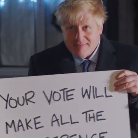 Andrew Lincoln als Mark in "Tatsächlich ... Liebe" und Großbritanniens Premier Boris Johnson in der Wahlwerbung