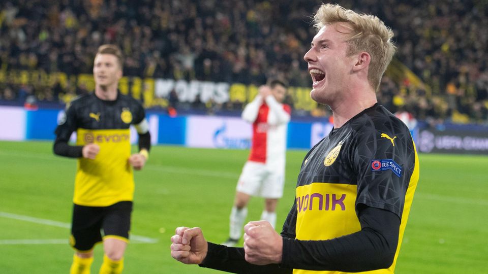 Dortmunds Julian Brandt jubelt über das 2:1