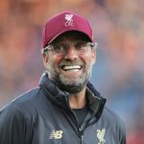 Jürgen Klopp holte sich mit dem FC Liverpool die größte Trophäe im Club-Fußball: den Champions-League-Pokal. 2:0 gewann sein Team das englische Finale gegen die Tottenham Hotspurs in Madrid. Wenn er jetzt noch die englische Meisterschaft einheimst, bauen sie ihm endgültig ein Denkmal in der Stadt. Gut möglich, dass es klappt.