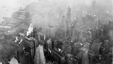 Tiefblick auf Manhattan - aus der Kabine eines Luftschiffes im Jahre 1924