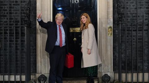 Daumen rauf: Boris Johnson und seine Lebensgefährtin Carrie Symonds