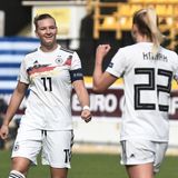 Die deutsche Frauen-Nationalelf enttäuschte noch mehr. Bei der WM in Frankreich war im Viertelfinale gegen Schweden Schluss. Das Turnier machte auf schmerzhafte Weise deutlich, dass die deutschen Fußball-Frauen (wie auch die Männer) längst nicht mehr top sind. Andere Nationen wie England oder Frankreich haben Deutschland längst überholt. 