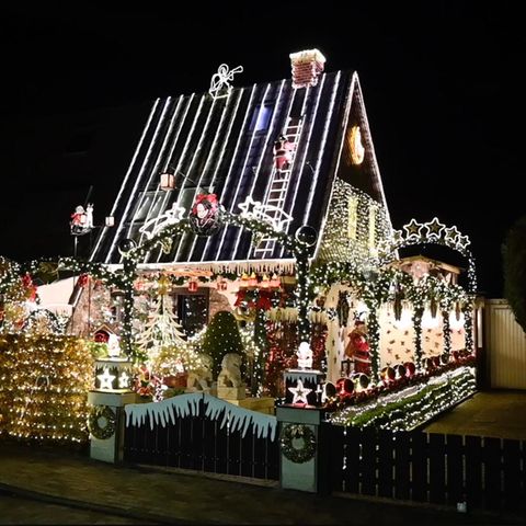 Es wird in der Delmenhorster Brechtstraße seit dem 1. Advent von insgesamt 60.000 Lichtern erhellt.