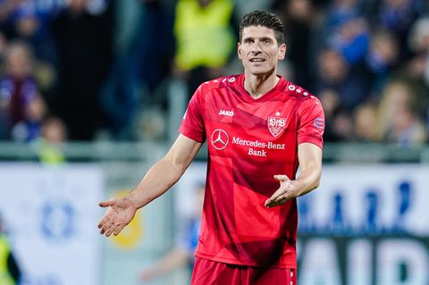 Mario Gomez hadert auf seine alten Tage mit dem VAR