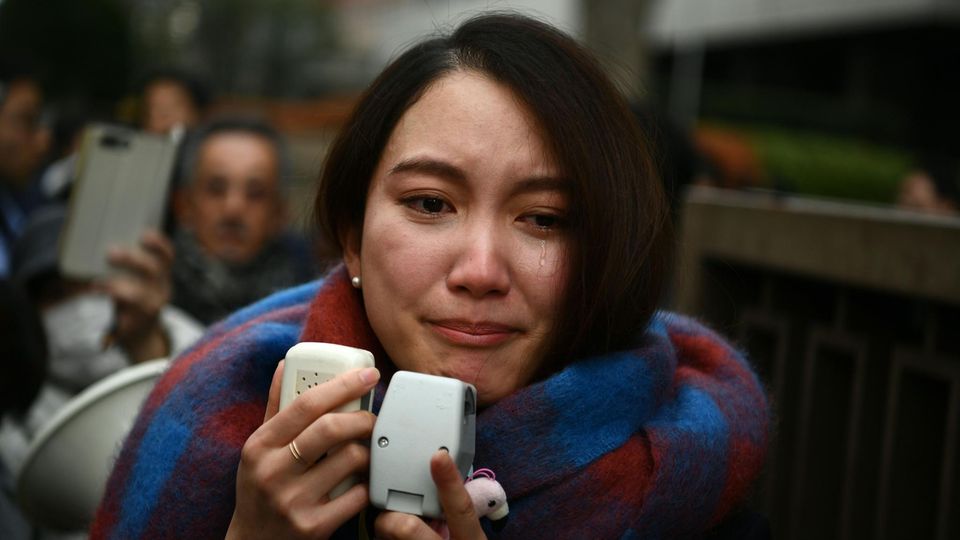 Tokio, Japan: Die Journalistin Shiori Ito weint, nachdem sie das Urteil zu ihrer Schadenersatzklage gehört hat 