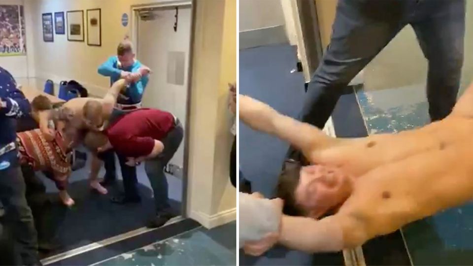 Bizarre Weihnachtsfeier in Nordengland: Rugby-Männer spielen Bowling mit nacktem Team-Kollegen Bizarre Weihnachtsfeier in Nordengland: Rugby-Männer spielen Bowling mit nacktem Team-Kollegen