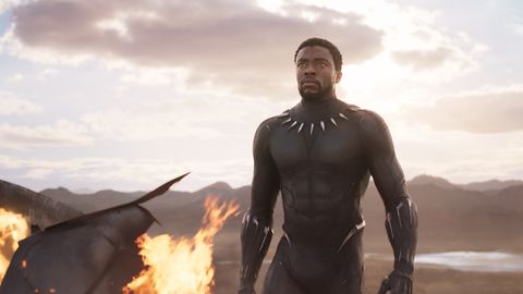 Chadwick Boseman spielt T'Challa, den König von Wakanda. Bekannter ist er unter dem Namen des Marvel-Superhelden Black Panther