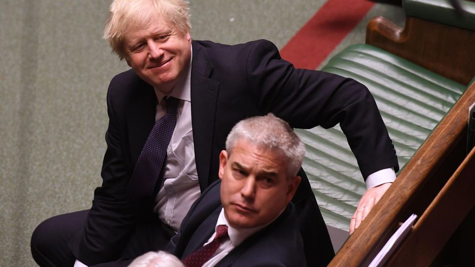 Boris Johnson kann sich nach seinem Erdrutsch-Wahlsieg das Grinsen nicht vom Gesicht wischen