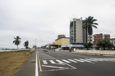 Der Ocean Drive in Libreville, der Hauptstadt Gabuns. Im dortigen Hafen ereigneten sich die Schiffsüberfälle