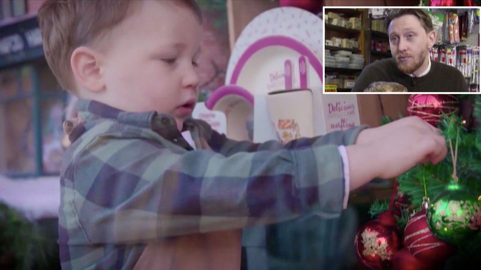 Virales Video: Süßester Weihnachtswerbespot des Jahres: Zweijähriger Arthur verzaubert die Herzen