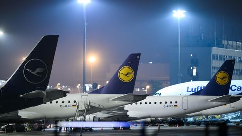 Passagiermaschinen der Fluggesellschaft Lufthansa: Die Kabinengewerkschaft Ufo bereitet Streiks in den nächsten Tagen vor
