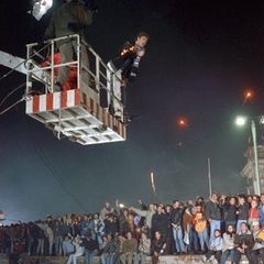 David Hasselhoff beim Silvester-Auftritt an der Berliner Mauer 1989