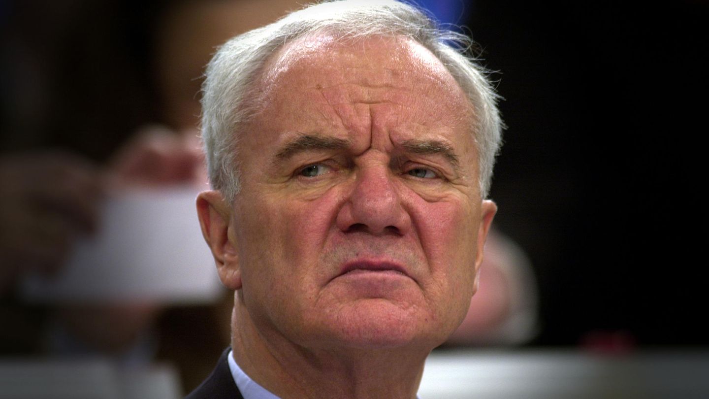 Manfred Stolpe Manfred Stolpe