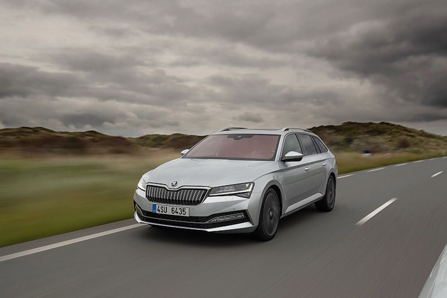 Skoda elektrifiziert den Superb
