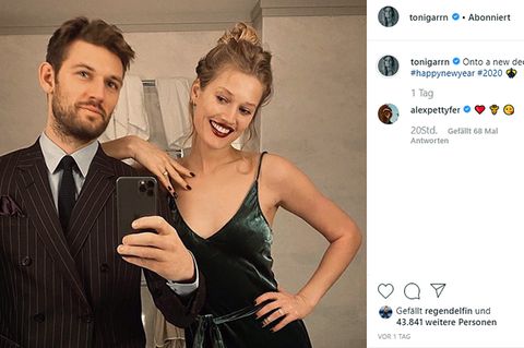 Toni Garrn und ihr Verlobter Alex Pettyfer