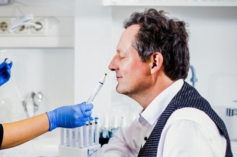 Eckart von Hirschhausen trifft auf Geschmacksexpertin Dr. Kathrin Ohla.