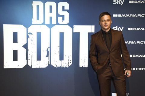 Schauspieler Tom Wlaschiha bei der Weltpremiere der Serie "Das Boot"