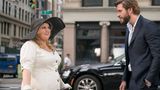 8. Platz: Isn't It Romantic   Eine Frau mit einer Abneigung gegen romantische Komödien stößt sich den Kopf - und sie erwcht zu ihrem eigenen Unmut in einer schnulzigen und klischeehaften Liebeskomödie.