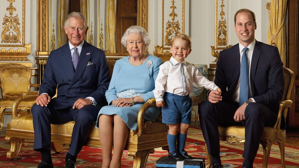 Porträt der Queen und ihrer Thronfolger