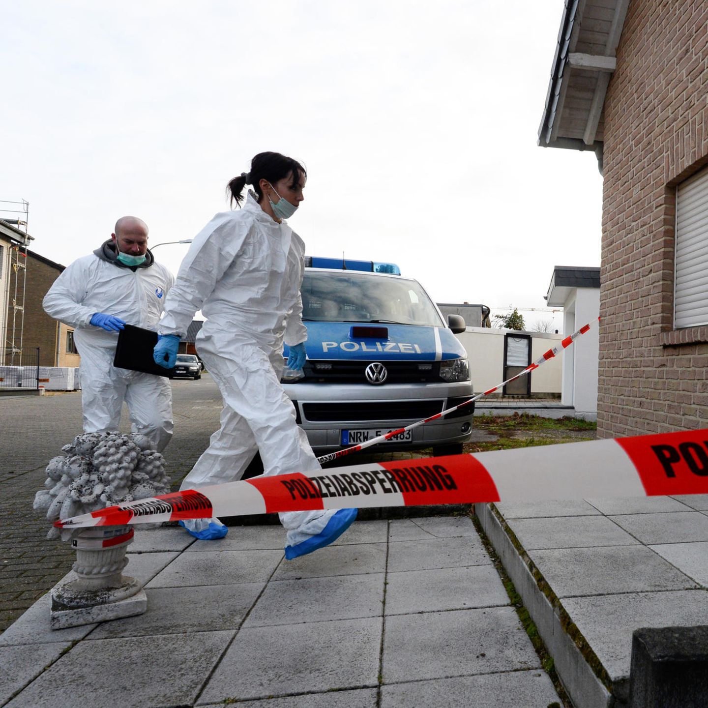 Düren: Drei Leichen in Haus aufgefunden – Tod "infolge von scharfer Gewalt"? | STERN.de