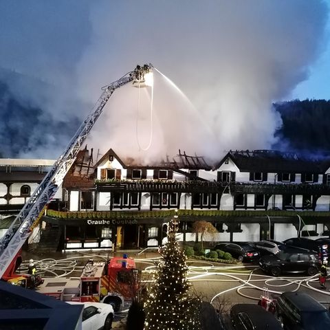Das Restaurant "Schwarzwaldstube" steht in Flammen