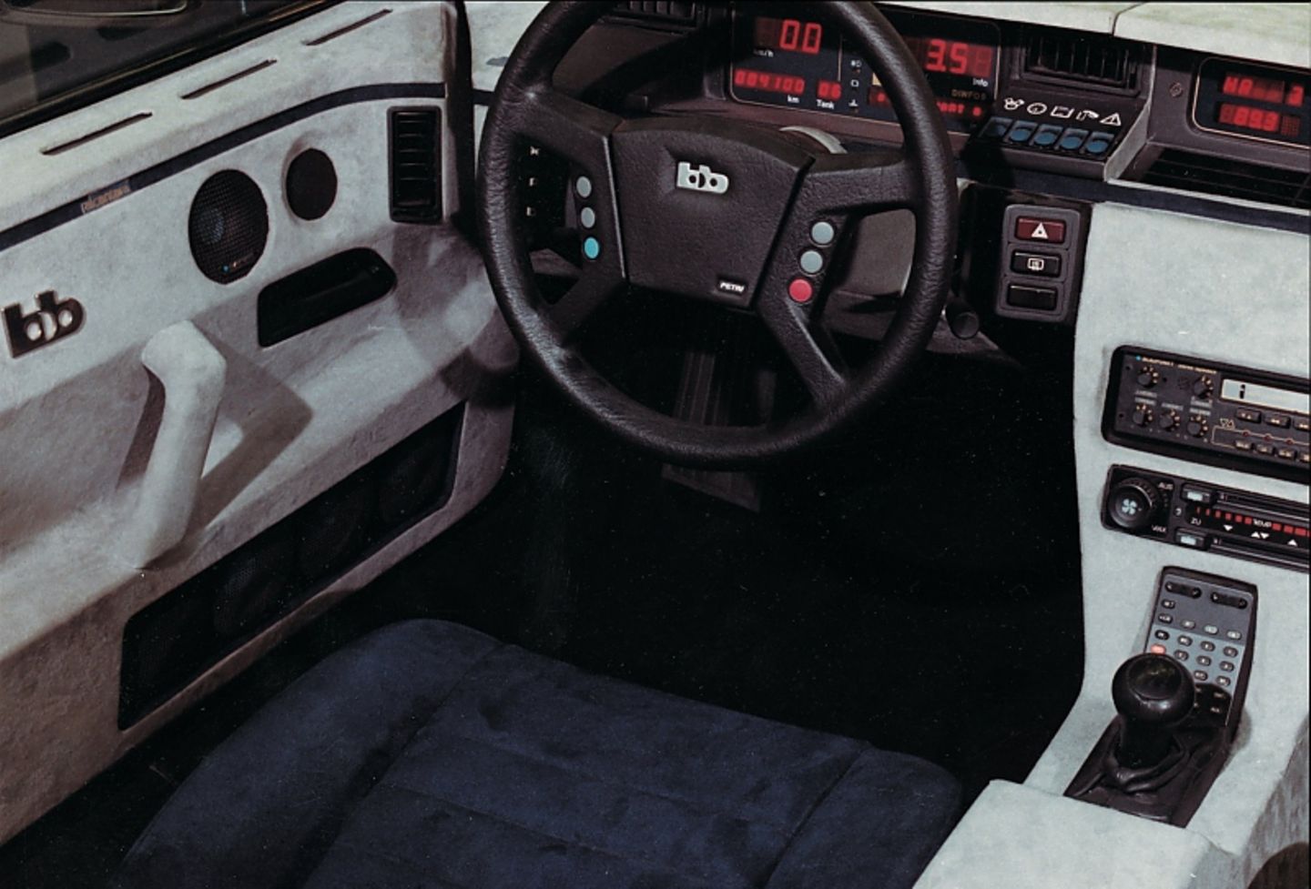 Seiner Zeit weit voraus: Das Porsche 928 Armaturenbrett