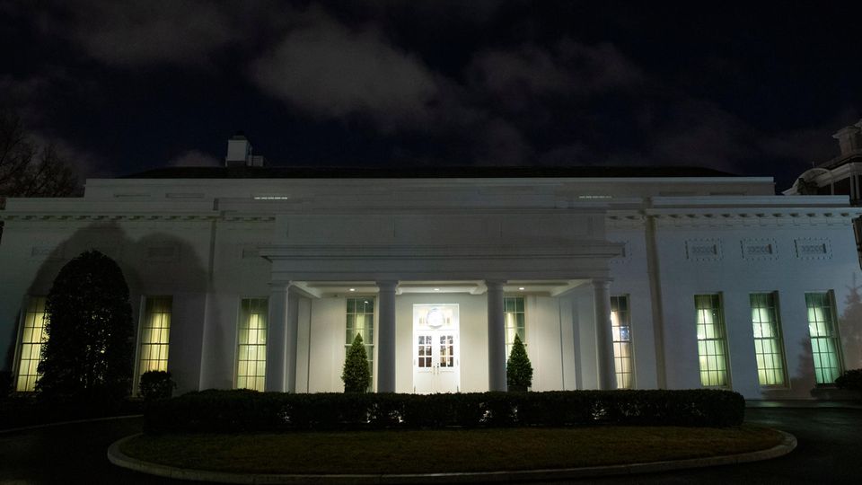 Im Weißen Haus kamen die wichtigsten Minister von US-Präsident Donald Trump zu einer Krisensitzung zusammen