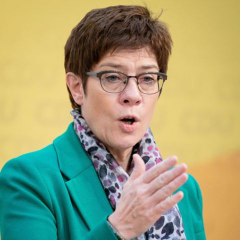 Viele deutsche Politiker sind von dem Vergeltungsangriff auf US-Truppen schockiert