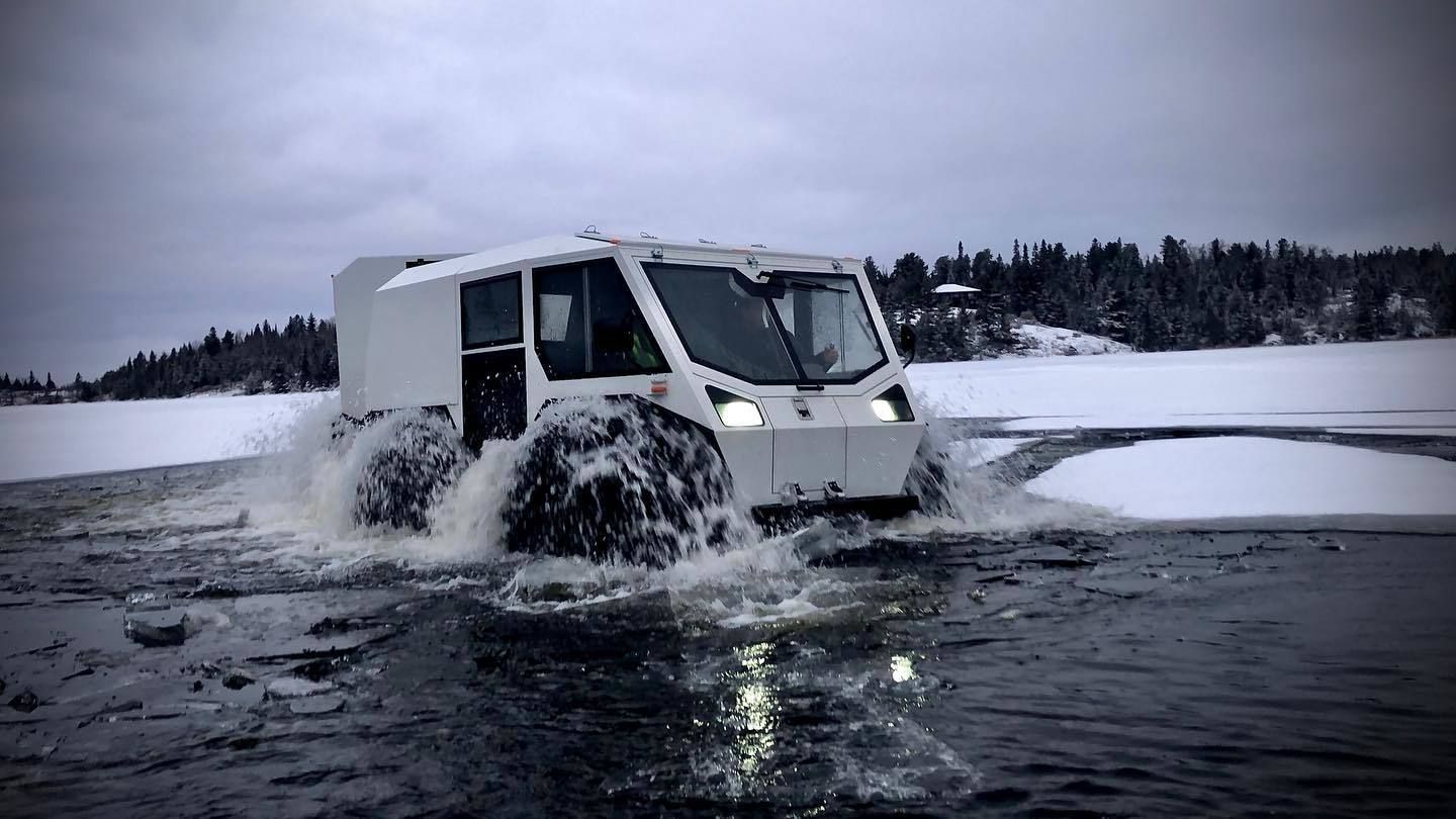 Ein großer Vorzug des Sherps ist es, dass er auch bei brüchigen Eis die Flussläufe befahren kann.