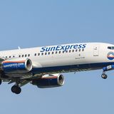 Boeing 737 von Sun Express im Landeanflug
