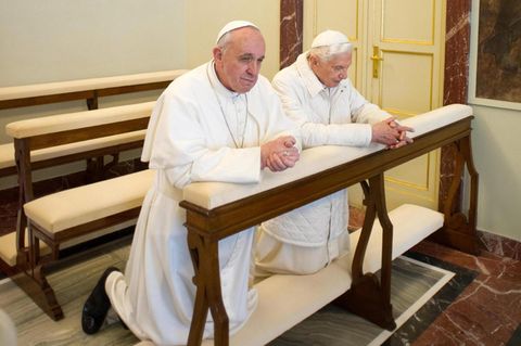 Papst Benedikt Papst Franziskus