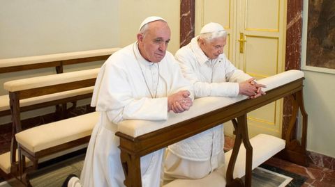 Papst Benedikt Papst Franziskus