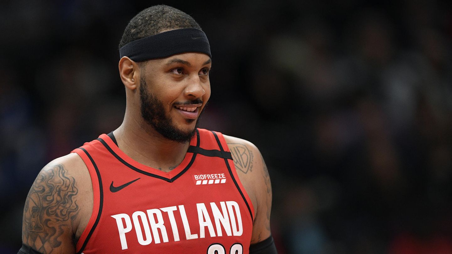 Carmelo Anthony Nba Profi Schenkt Alleinerziehender Mutter Neues Auto Stern De