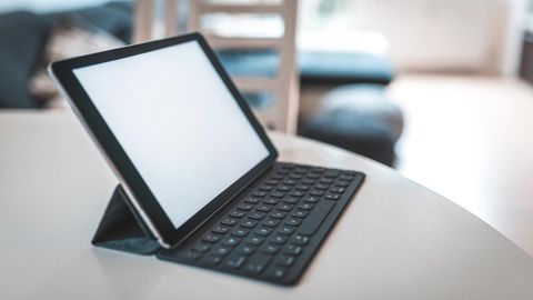 Viele Tablets gibt es jetzt auch mit Tastatur