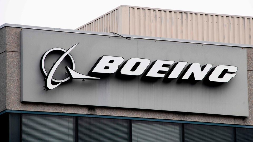 Endlich ein profitables Quartalsergebnis: Die Rüstungs- und Raumfahrtsparte von Boeing kompensiert die Verluste der Produktion von Passagierflugzeugen.